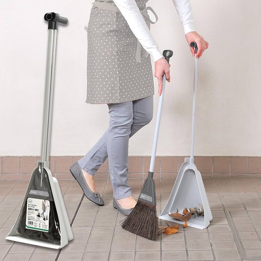 (未使用･未開封品)　アズマ ほうきちりとりセット チリトーレグレー 幅26cm奥行21cm高さ81cm 自立型 ar3p5n1 Amazon.co.jp: アズマ工業(Azuma Industrial) アズマ ほうき